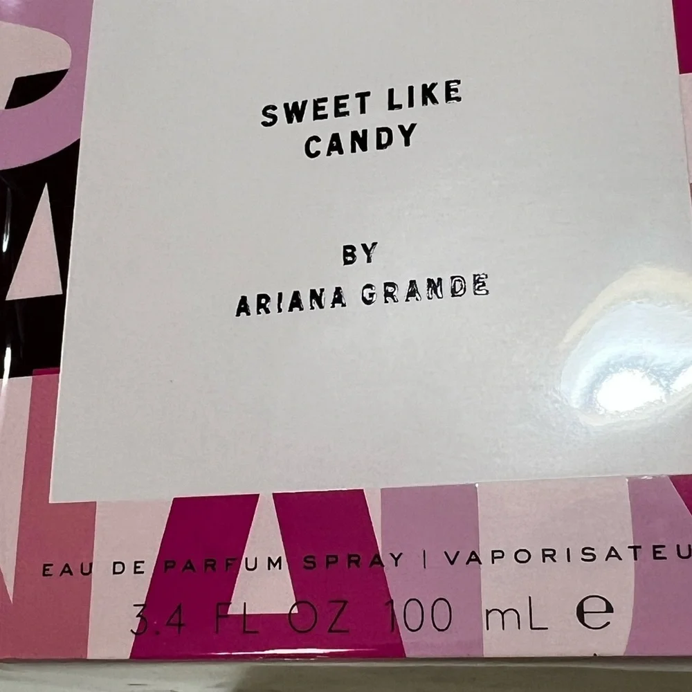 Ariana Grande Sweet Like Candy Perfume - Soft Pink 3.4 FL OZ 100 ml - Picture 6 of 8